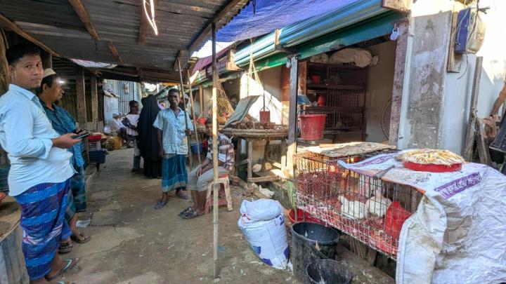 ঝিনাইগাতীর  ইউএনও’র হস্তক্ষেপে দীর্ঘদিনের অস্বাস্থ্যকর পরিবেশ থেকে মুক্তি পেলেন সাধারণ মানুষ!